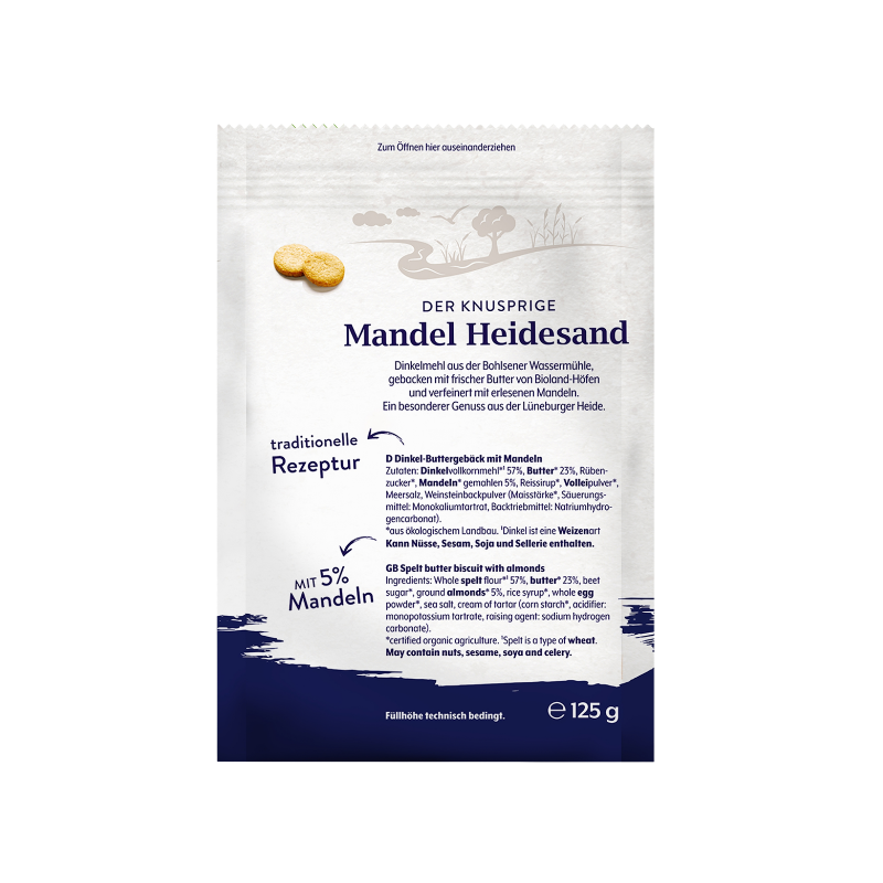 Die Packung Mandel Heidesand von der Bohlsener Mühle zeigt zwei kleine, knusprige Dinkel-Buttergebäck-Kekse.