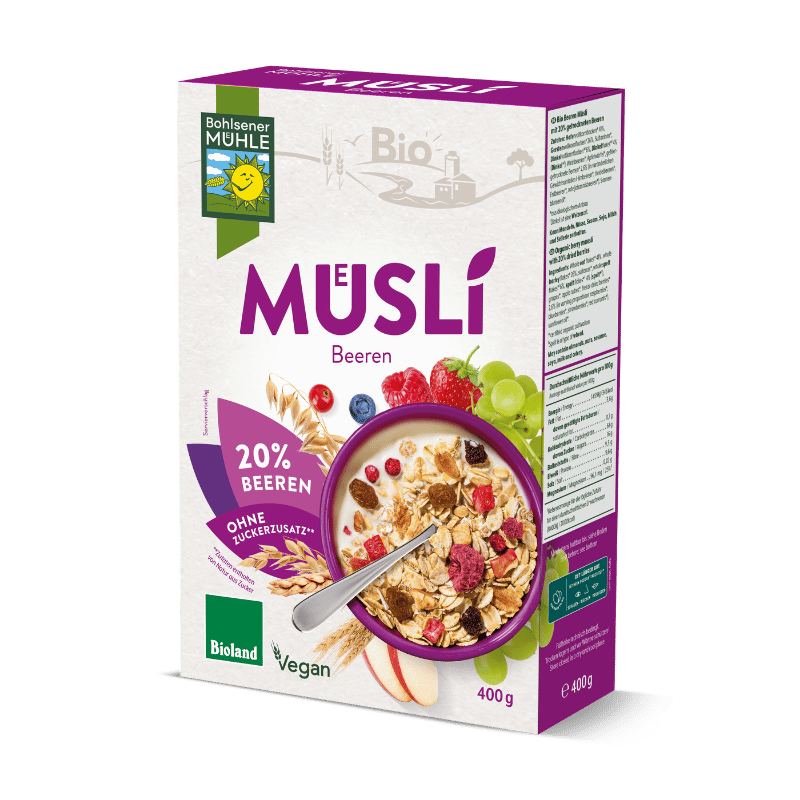 Bohlsener Mühle Müslischale mit Beeren und Haferflocken.