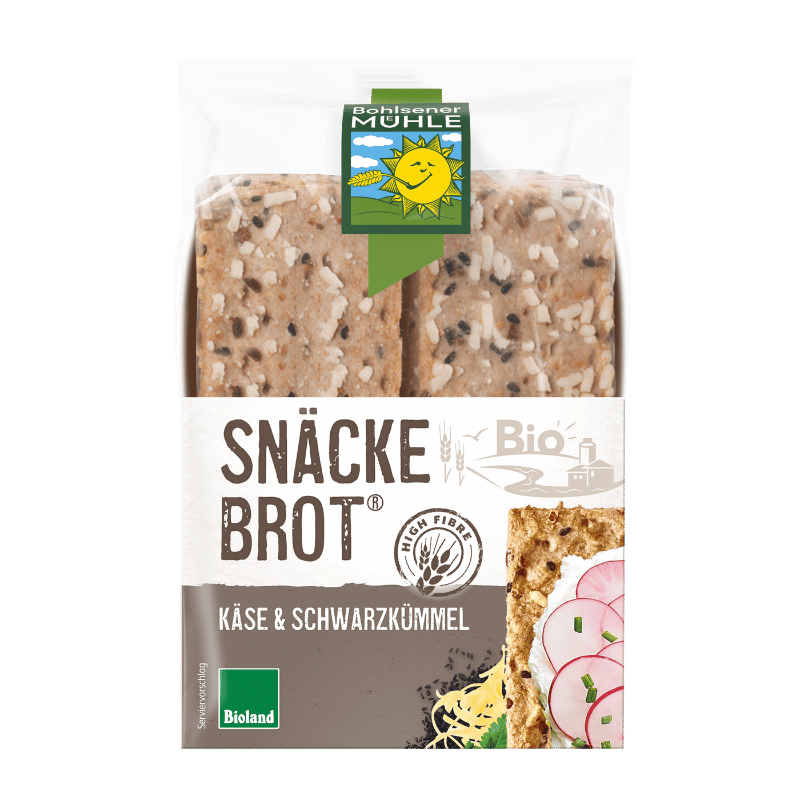Bohlsener Mühle Snäcke Brot mit Käse und Schwarzkümmel in der Verpackung.