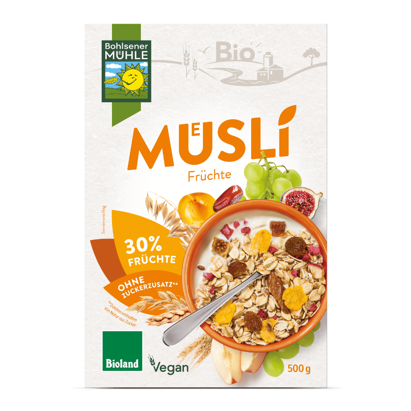 Bohlsener Mühle Bio Müsli mit Früchten in einer Schüssel, 500g Verpackung.
