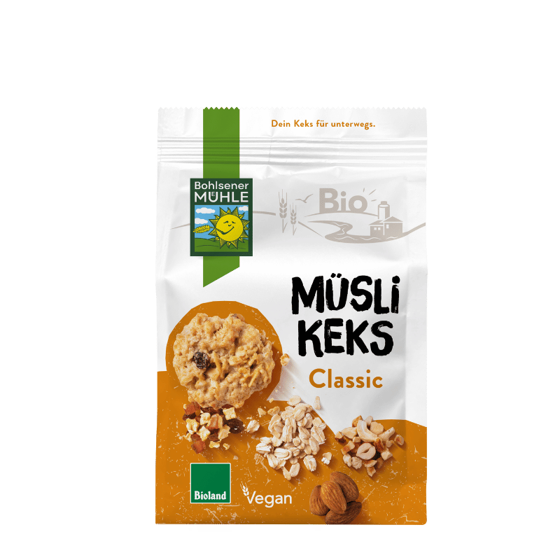 Bohlsener Mühle Müsli Keks Classic in der weißen Verpackung mit abgebildeten Haferflocken, Nüssen und Rosinen.