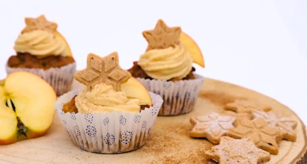 Apfel Muffins mit Apfel-Zimtcreme