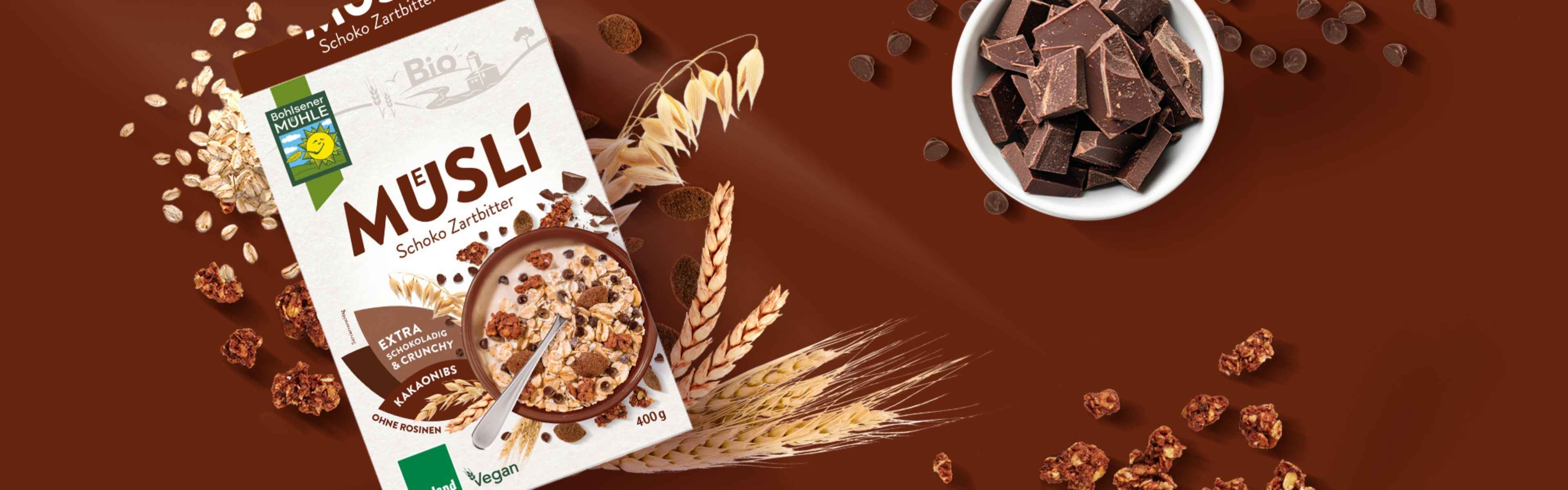 Bohlsener Mühle Müsli Schoko Zartbitter mit Schokoladenstücken und Haferflocken.