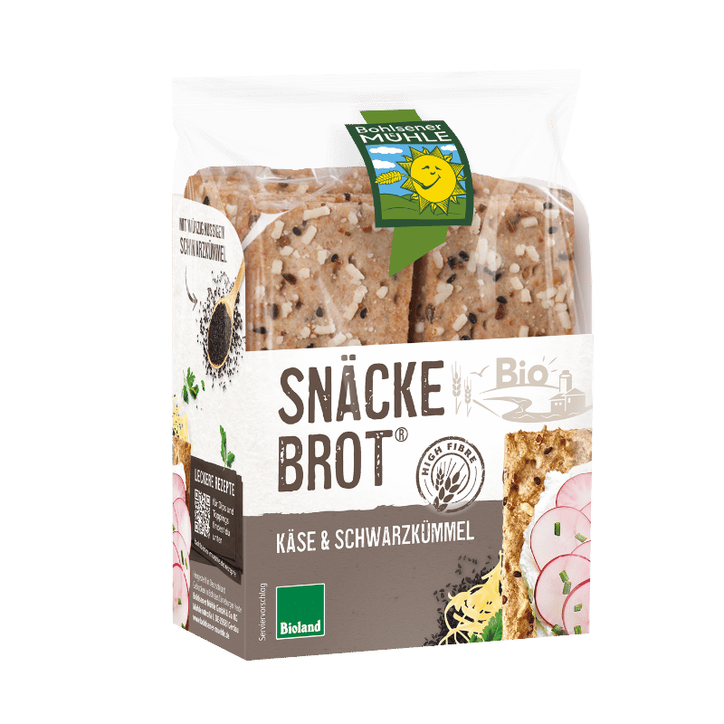 Bohlsener Mühle Snäcke Brot mit Käse und Schwarzkümmel in der Verpackung.