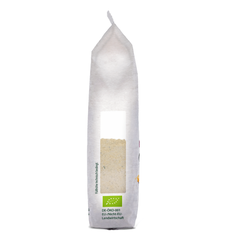 Eine Produktverpackung der Bohlsener Mühle, die ihr Engagement für biologische und regionale Landwirtschaft unterstreicht. Umweltfreundliche Praktiken werden gefördert.