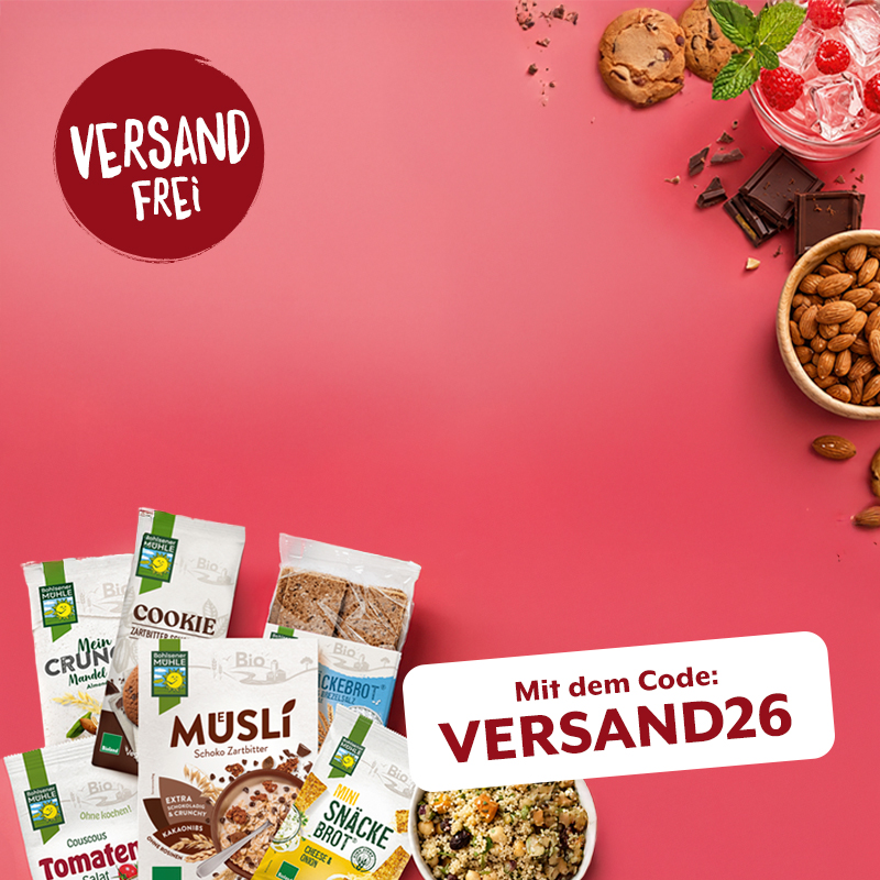 Bohlsener Mühle Produkte: Kekse, Müsli, Crunchy und Snacks auf rotem Hintergrund.